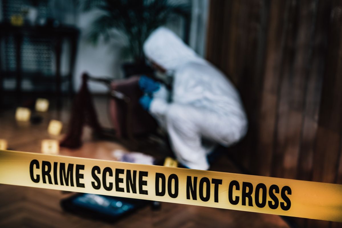 Who Cleans Up Crime Scenes In The UK?